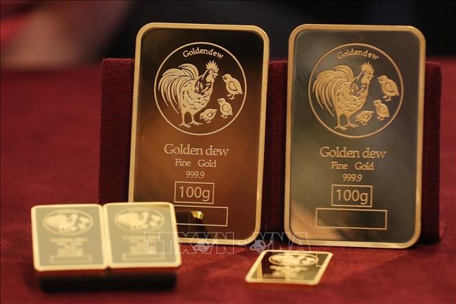 Giá vàng tăng 1,5 triệu đồng/lượng so với đầu tuần, đắt hơn giá thế giới 16 triệu đồng/lượng- Ảnh 1.