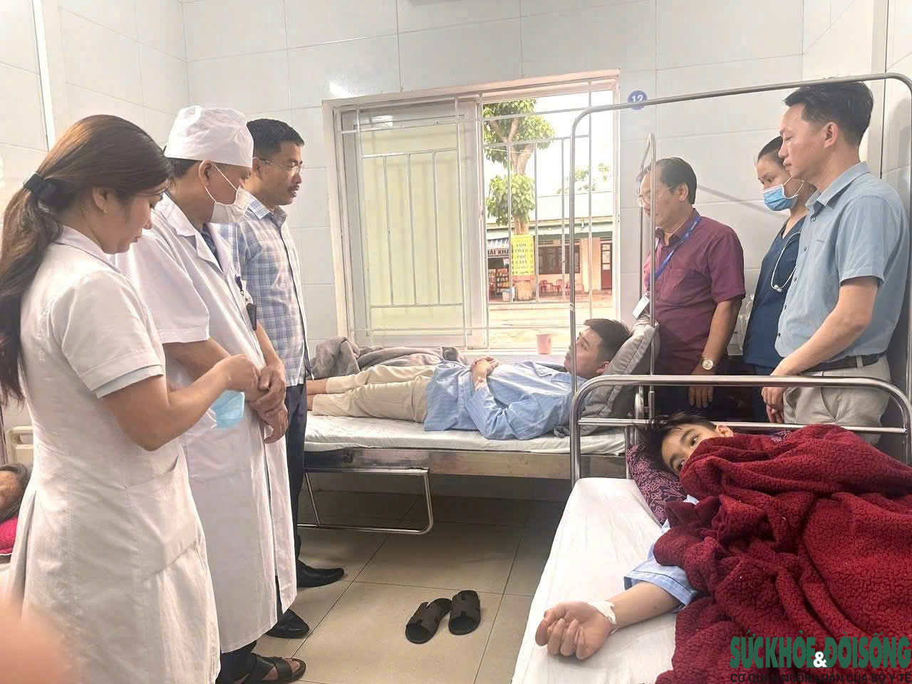 Phạt 18 triệu đồng tiệm bánh mì Quỳnh khiến 64 người ngộ độc ở Nghệ An- Ảnh 2. Phạt 18 triệu đồng tiệm bánh mì Quỳnh khiến 64 người ngộ độc ở Nghệ An- Ảnh 2.
