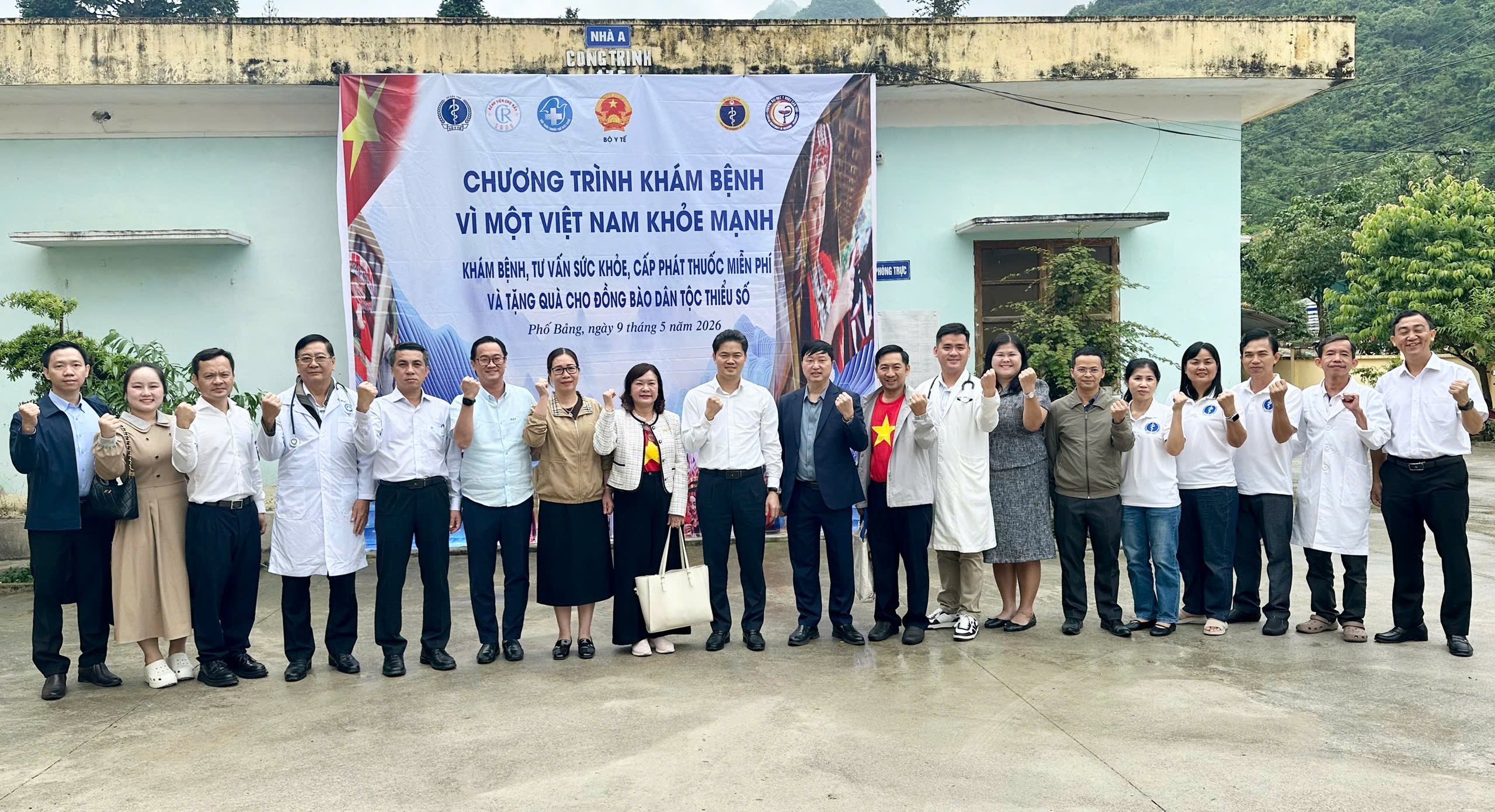Từ Lũng Cú, Phố Bảng lan tỏa tinh thần phòng bệnh từ sớm, từ xa nơi vùng biên Tổ Quốc - Ảnh 19. Từ Lũng Cú, Phố Bảng lan tỏa tinh thần phòng bệnh từ sớm, từ xa nơi vùng biên Tổ Quốc - Ảnh 19.