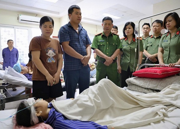 Bé 5 tuổi rơi xuống khe suối sâu trong rừng thẳm ở Lạng Sơn- Ảnh 3.
