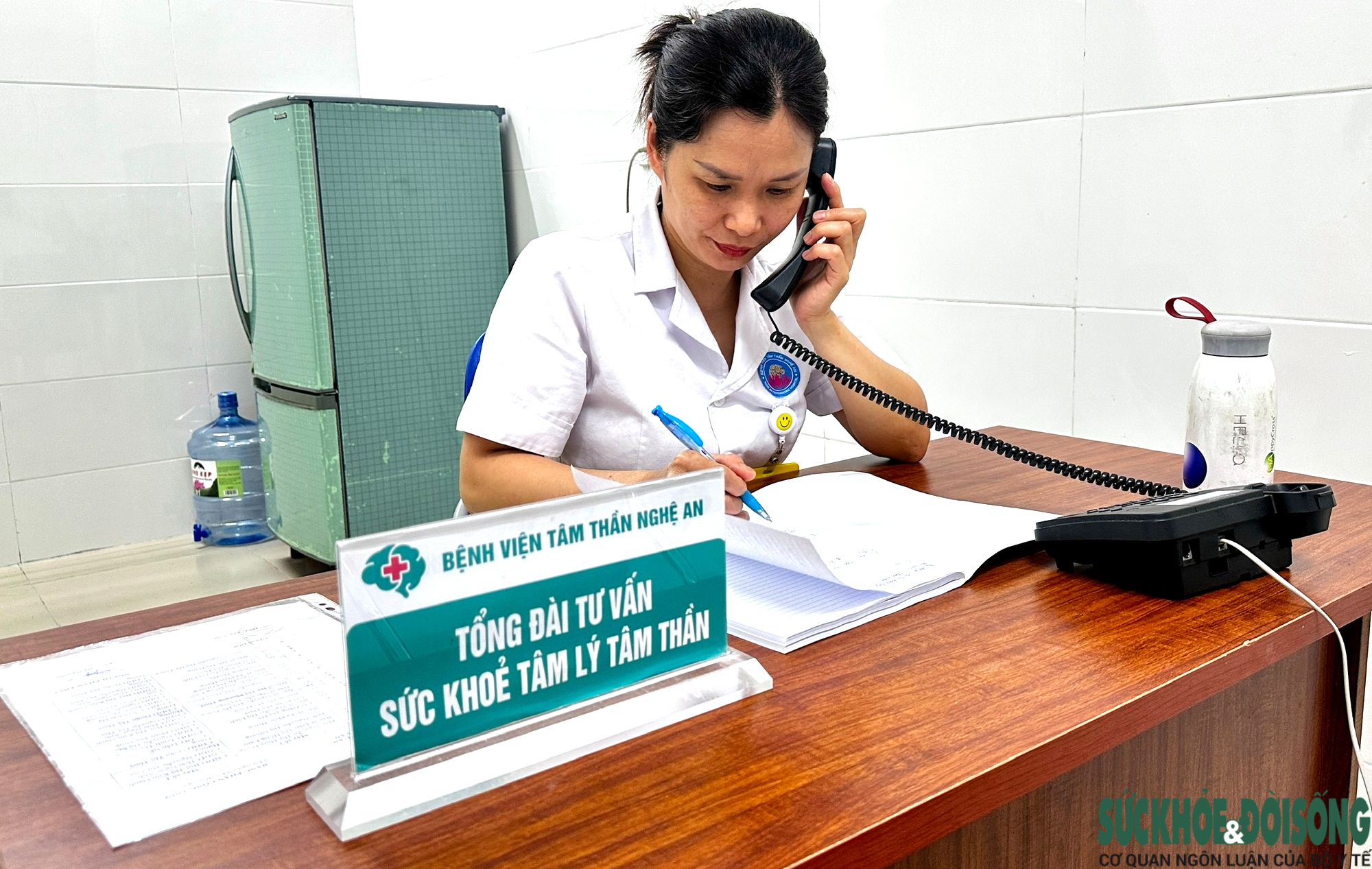 Hotline tư vấn tâm lý, tâm thần được chia sẻ mà không lo bị phán xét- Ảnh 2. Hotline tư vấn tâm lý, tâm thần được chia sẻ mà không lo bị phán xét- Ảnh 2.