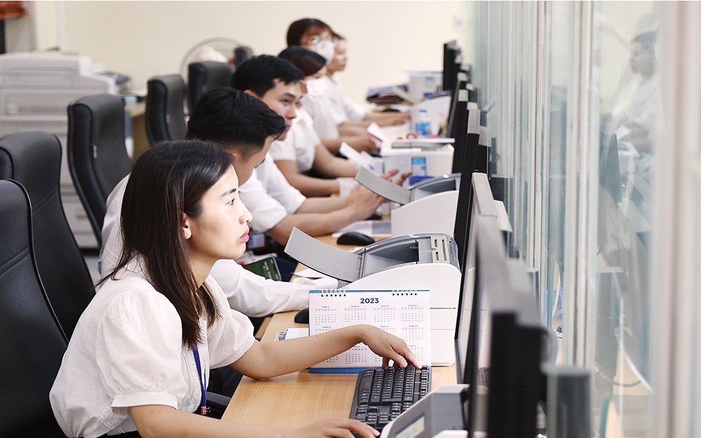 Bộ Nội vụ giải đáp về chính sách thu hút nhân tài với người có bằng tiến sĩ- Ảnh 2. Bộ Nội vụ giải đáp về chính sách thu hút nhân tài với người có bằng tiến sĩ- Ảnh 2.