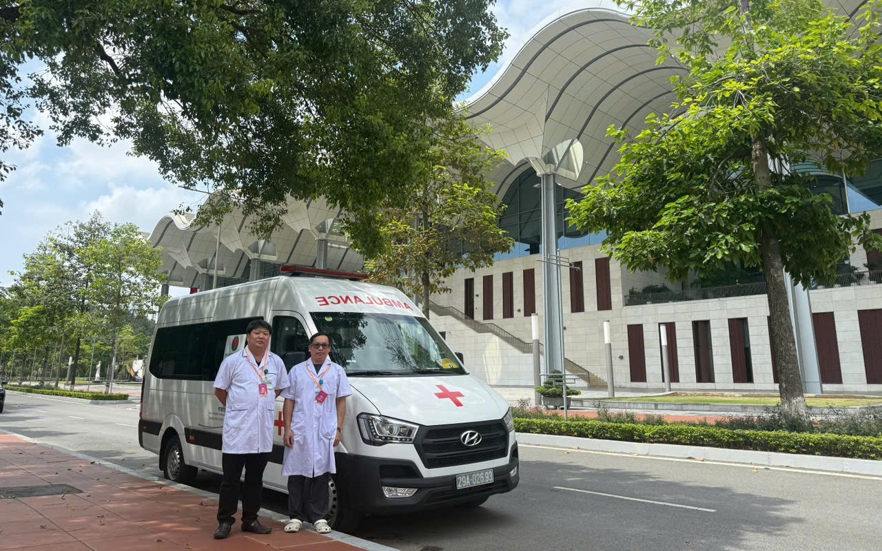 Khởi động 2 hành trình lớn 'Tôi yêu Tổ quốc tôi' và 'Thầy thuốc trẻ làm theo lời Bác'- Ảnh 10.
