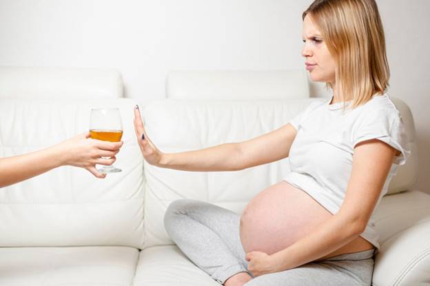 Uống bia đánh trứng gà khi mang thai có giúp con trắng da?- Ảnh 2. Uống bia đánh trứng gà khi mang thai có giúp con trắng da?- Ảnh 2.