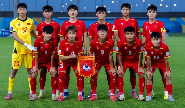 Lịch thi đấu bóng đá hôm nay ngày 13/5 - 14/5: U17 Việt Nam sinh tử chiến U17 UAE- Ảnh 1. Lịch thi đấu bóng đá hôm nay ngày 13/5 - 14/5: U17 Việt Nam sinh tử chiến U17 UAE- Ảnh 1.