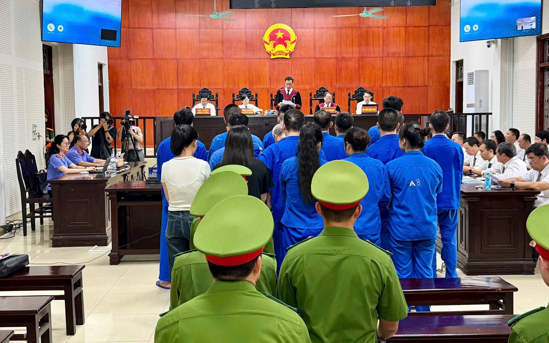 Bùi Đình Khánh thừa nhận gây ra cái chết của Thiếu tá công an- Ảnh 3. Xét xử sơ thẩm vụ án ma túy khiến cán bộ Công an hy sinh