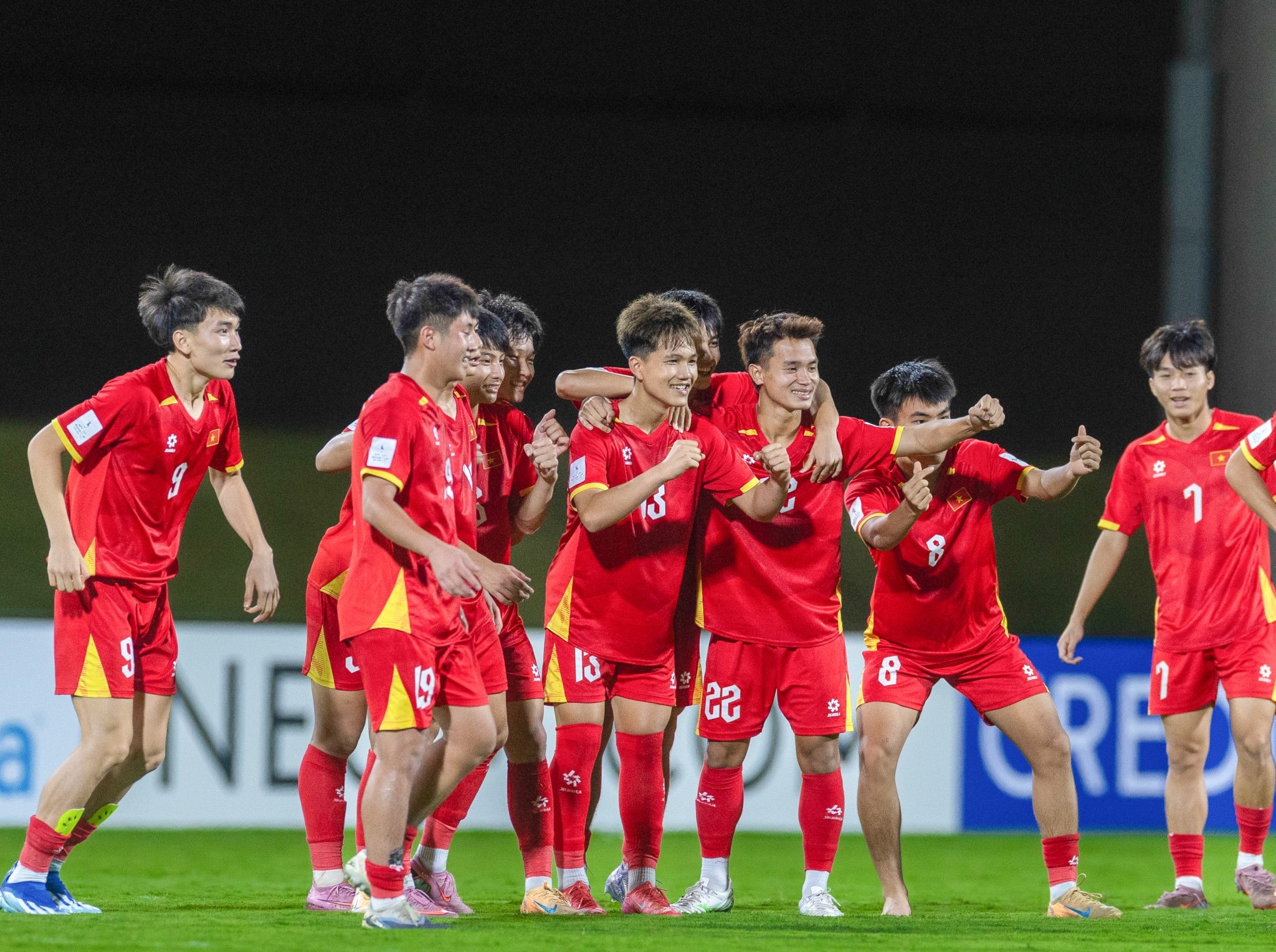 Đánh bại U17 UAE, U17 Việt Nam giành vé World Cup 2026- Ảnh 2. Đánh bại U17 UAE, U17 Việt Nam giành vé World Cup 2026- Ảnh 2.