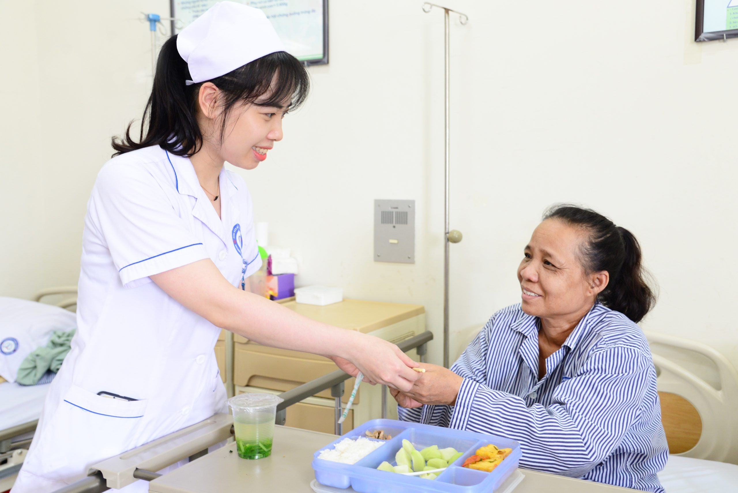 Chuyên gia cảnh báo thói quen ăn mặn bào mòn sức khỏe người Việt- Ảnh 2. Chuyên gia cảnh báo thói quen ăn mặn bào mòn sức khỏe người Việt- Ảnh 2.