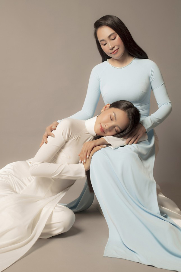 Mẹ ruột Hoa hậu Việt Nam quê Đà Nẵng là 'điểm tựa' cho con gái- Ảnh 5. Mẹ ruột Hoa hậu Việt Nam quê Đà Nẵng là 'điểm tựa' cho con gái- Ảnh 5.