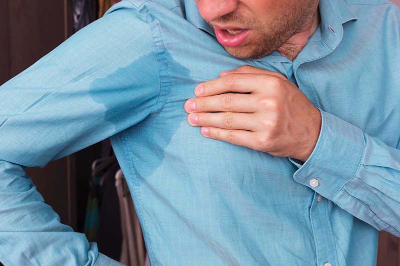 4 cách khắc phục mồ hôi nách mùa nắng nóng- Ảnh 1.