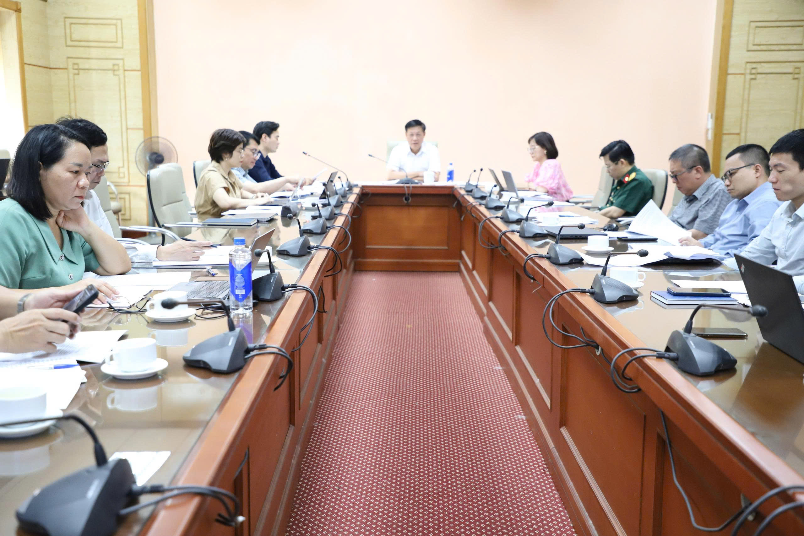 Phối hợp chặt chẽ thúc đẩy tiến độ hoàn thiện hồ sơ Luật An toàn thực phẩm (sửa đổi)- Ảnh 6. Phối hợp chặt chẽ thúc đẩy tiến độ hoàn thiện hồ sơ Luật An toàn thực phẩm (sửa đổi)- Ảnh 6.