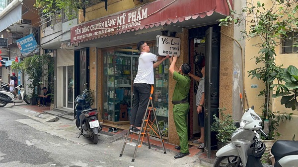 Ra quân duy trì trật tự đô thị: Đường thông hè thoáng, người dân tự giác chấp hành- Ảnh 6.