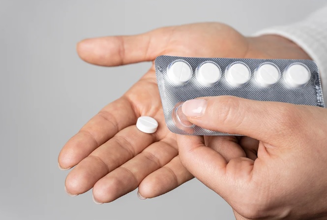 7 thói quen âm thầm làm suy yếu thận, nam giới cần thay đổi sớm- Ảnh 2.