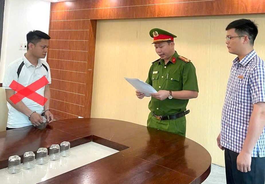 Khoe có mối quan hệ quen biết, nguyên cán bộ ở Hải Dương lừa gần 200 triệu- Ảnh 1.