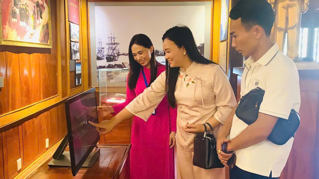 Ứng dụng AI để du khách đến gần hơn với ký ức về Bác- Ảnh 3. Ứng dụng AI để du khách đến gần hơn với ký ức về Bác- Ảnh 3.