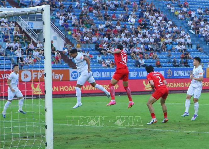 V.League 1 - 2025/2026: Câu lạc bộ Công an Hà Nội lên ngôi vô địch sớm- Ảnh 1. V.League 1 - 2025/2026: Câu lạc bộ Công an Hà Nội lên ngôi vô địch sớm- Ảnh 1.
