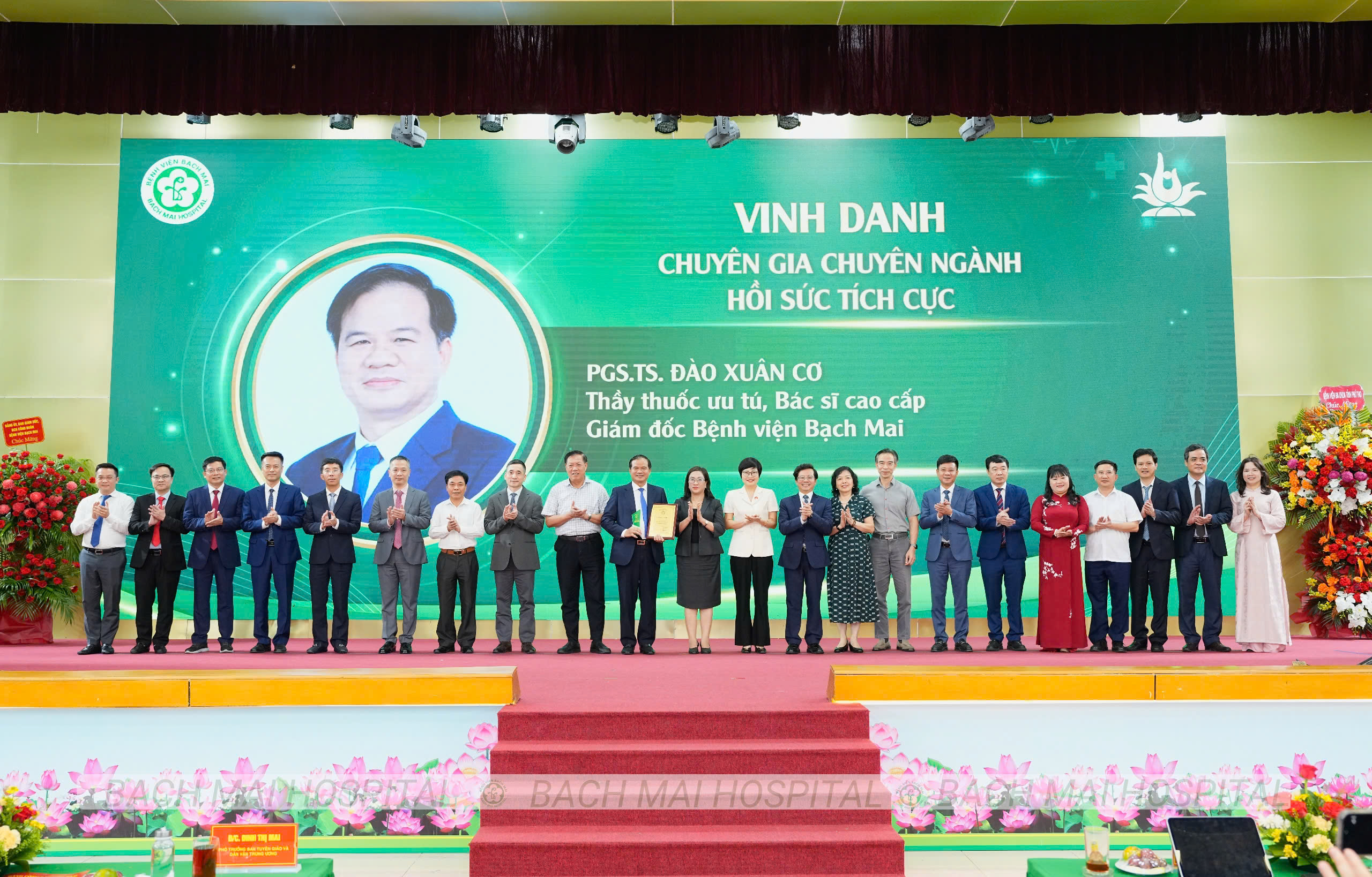 Thứ trưởng Đỗ Xuân Tuyên: Điều làm nên thương hiệu Bạch Mai chính là đội ngũ cán bộ tận tụy, giàu y đức- Ảnh 1. Thứ trưởng Đỗ Xuân Tuyên: Điều làm nên thương hiệu Bạch Mai chính là đội ngũ cán bộ tận tụy, giàu y đức- Ảnh 1.
