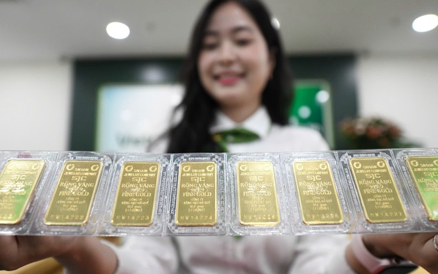 Chốt giá vàng hôm nay ngày 18/5 tăng mạnh trở lại