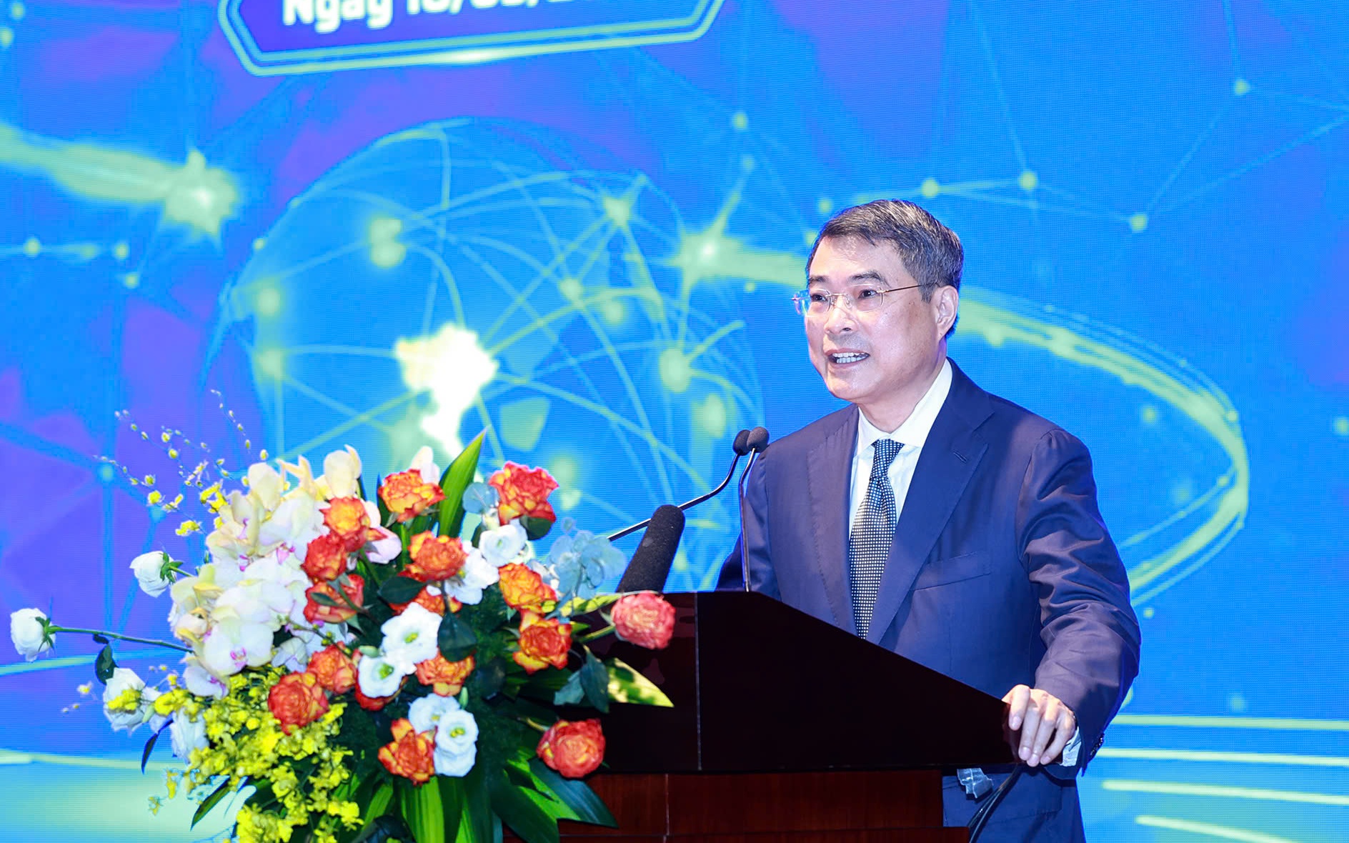 Thủ tướng: Cần Thơ phải làm tốt các nhiệm vụ để phục vụ mục tiêu tăng trưởng 2 con số- Ảnh 4. Thủ tướng Lê Minh Hưng: Phải chuyển mạnh từ tư duy "làm cho có" sang tư duy "tạo ra sản phẩm"