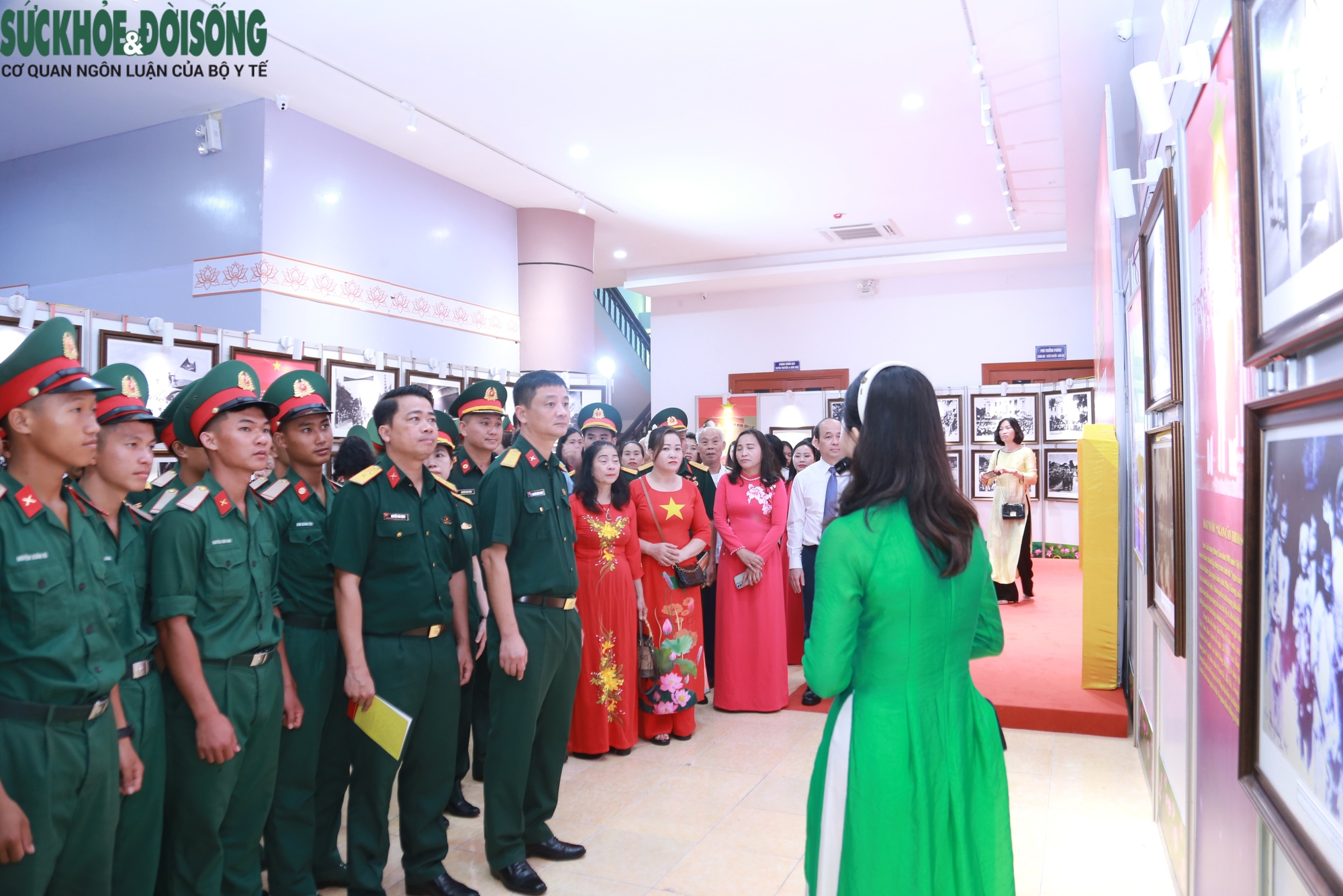Lan tỏa giá trị trường tồn của Lời kêu gọi Toàn quốc kháng chiến
- Ảnh 3. Lan tỏa giá trị trường tồn của Lời kêu gọi Toàn quốc kháng chiến
- Ảnh 3.