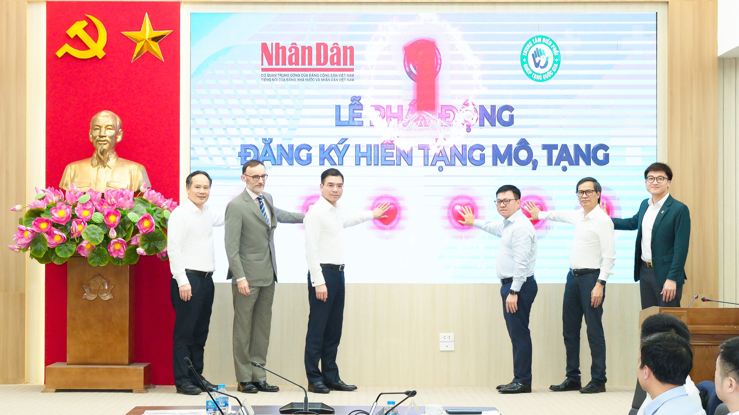 Tạng hiến từ người chết não ở Việt Nam tăng 3-4 lần, nhưng vẫn thấp so với nhiều quốc gia- Ảnh 4. Tạng hiến từ người chết não ở Việt Nam tăng 3-4 lần, nhưng vẫn thấp so với nhiều quốc gia- Ảnh 4.