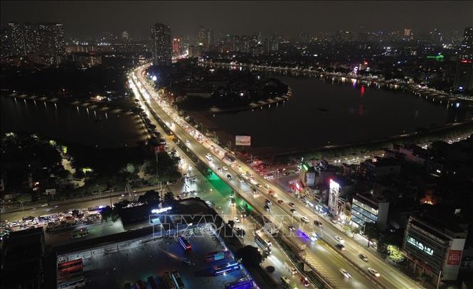 Người dân trở lại Hà Nội sớm, ùn tắc kéo dài trong đêm trên cao tốc Pháp Vân - Cầu Giẽ- Ảnh 2.