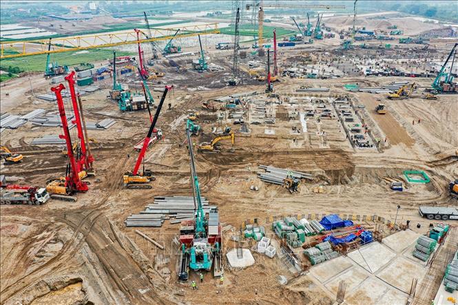 Hà Nội tăng tốc hạ tầng, công trường 'xuyên lễ' không ngừng nghỉ- Ảnh 6.