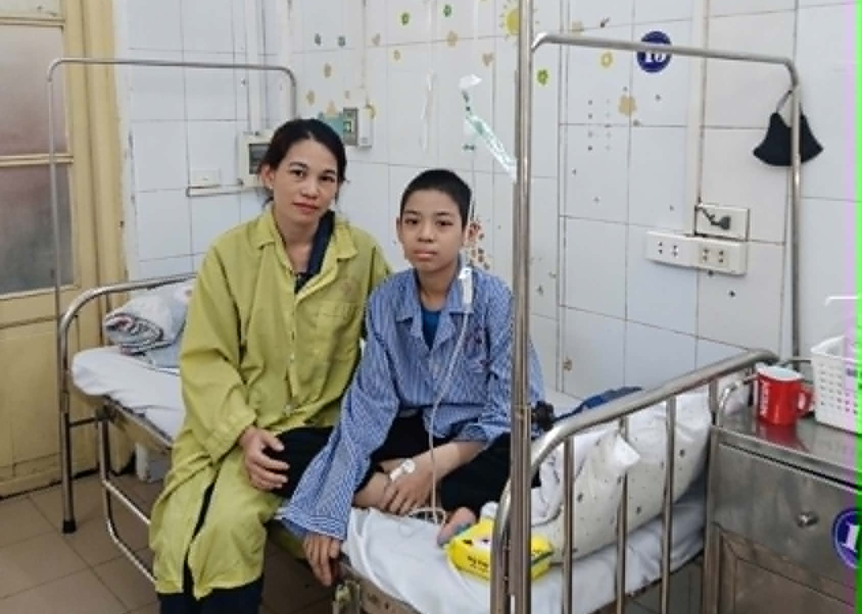 Xót xa trước nỗi tuyệt vọng của cậu bé 15 tuổi mắc ung thư ở Thanh Hóa- Ảnh 2.