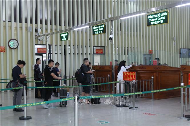 Hướng dẫn về kiểm dịch y tế đối với người nhập cảnh, xuất cảnh, quá cảnh- Ảnh 1.