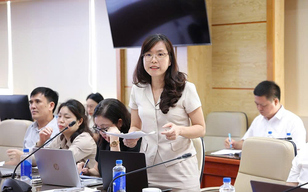 Gallery - Bộ trưởng Bộ Y tế Đào Hồng Lan chủ trì họp xây dựng Nghị định mới về khám chữa bệnh - image 5