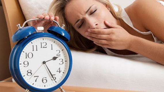 Ngủ ít hơn 5 tiếng mỗi ngày có nguy cơ mắc bệnh gì?- Ảnh 1. Ngủ ít hơn 5 tiếng mỗi ngày có nguy cơ mắc bệnh gì?- Ảnh 1.