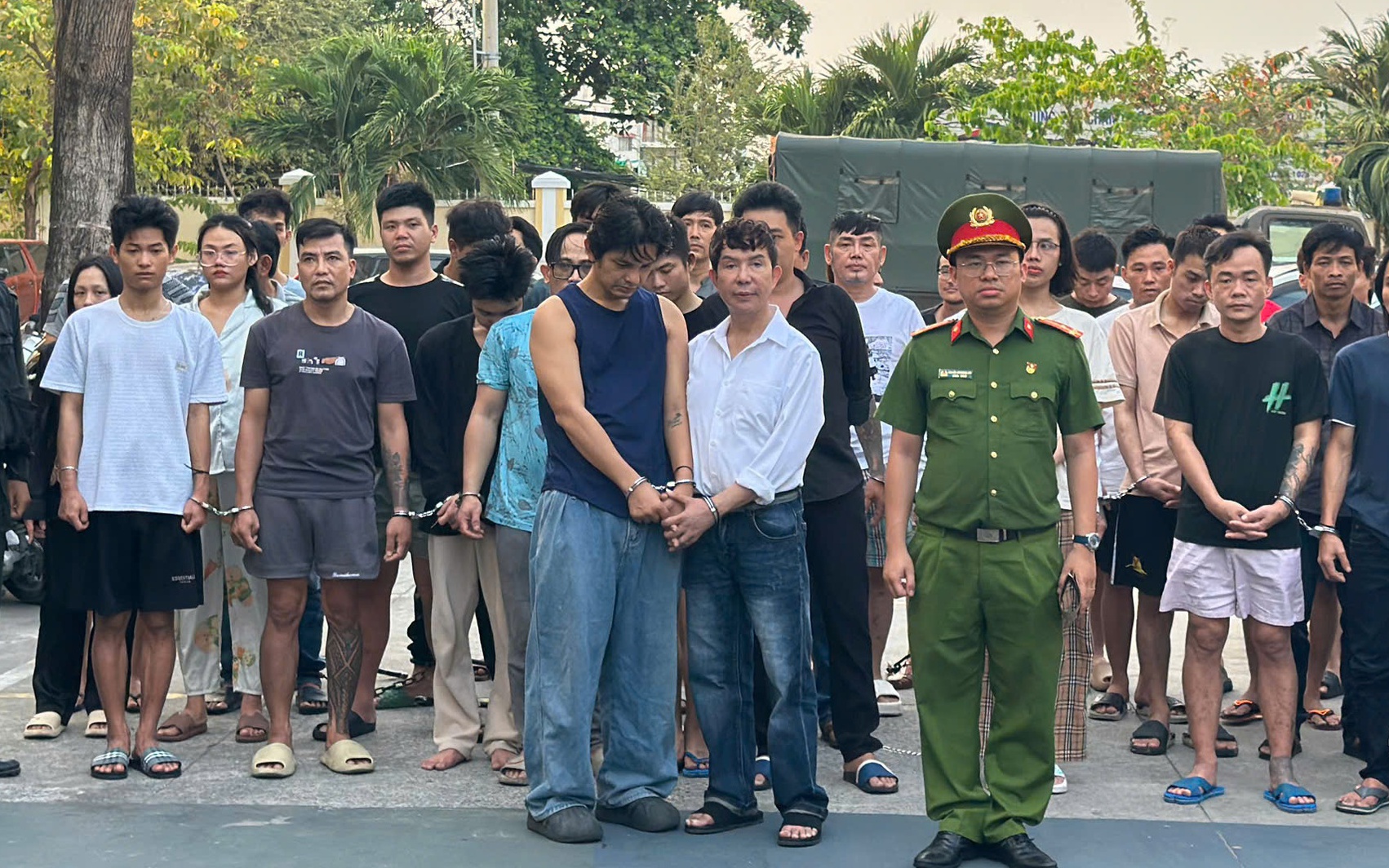 Từ đối tượng nghiện, công an TPHCM bắt 140 người trong đường dây ma túy liên tỉnh- Ảnh 7. Từ đối tượng nghiện, công an TPHCM bắt 140 người trong đường dây ma túy liên tỉnh- Ảnh 7.