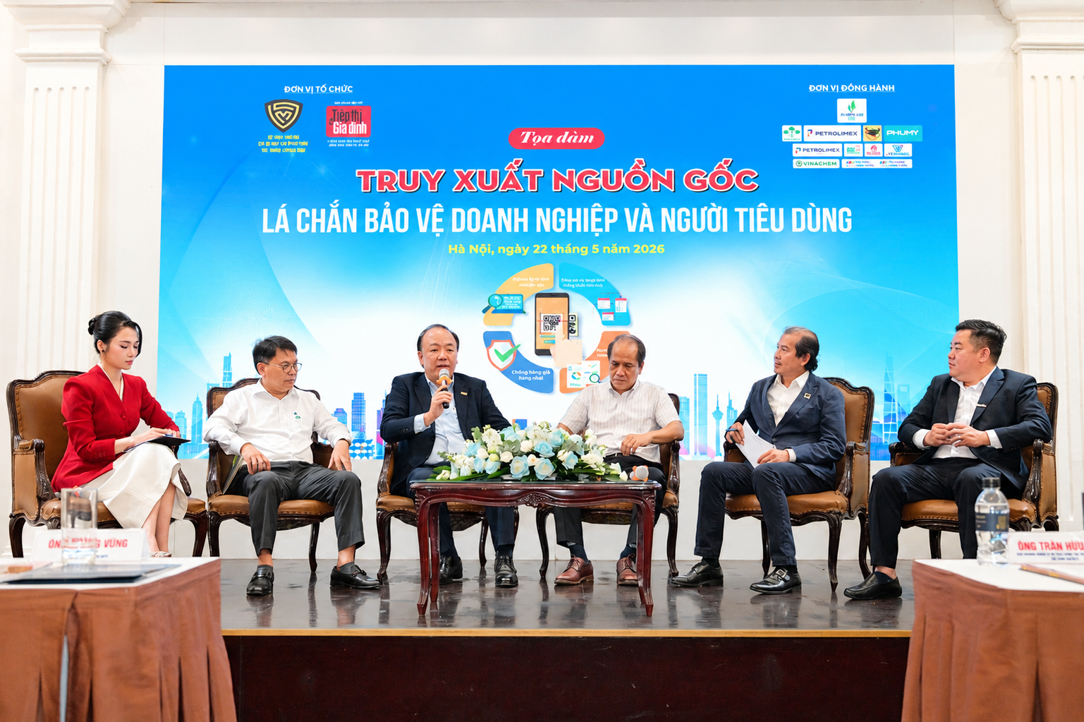 Truy xuất nguồn gốc hàng hóa: Tạo lá chắn số bảo vệ doanh nghiệp và người tiêu dùng- Ảnh 3. Truy xuất nguồn gốc hàng hóa: Tạo lá chắn số bảo vệ doanh nghiệp và người tiêu dùng- Ảnh 3.