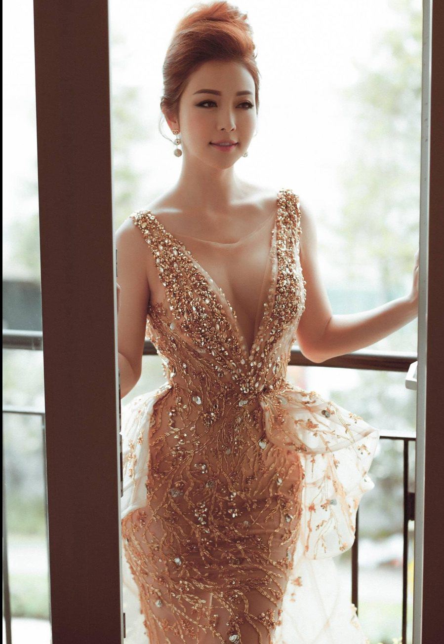 3 bí quyết ‘chống già’ của Jennifer Phạm- Ảnh 2. 3 bí quyết ‘chống già’ của Jennifer Phạm- Ảnh 2.
