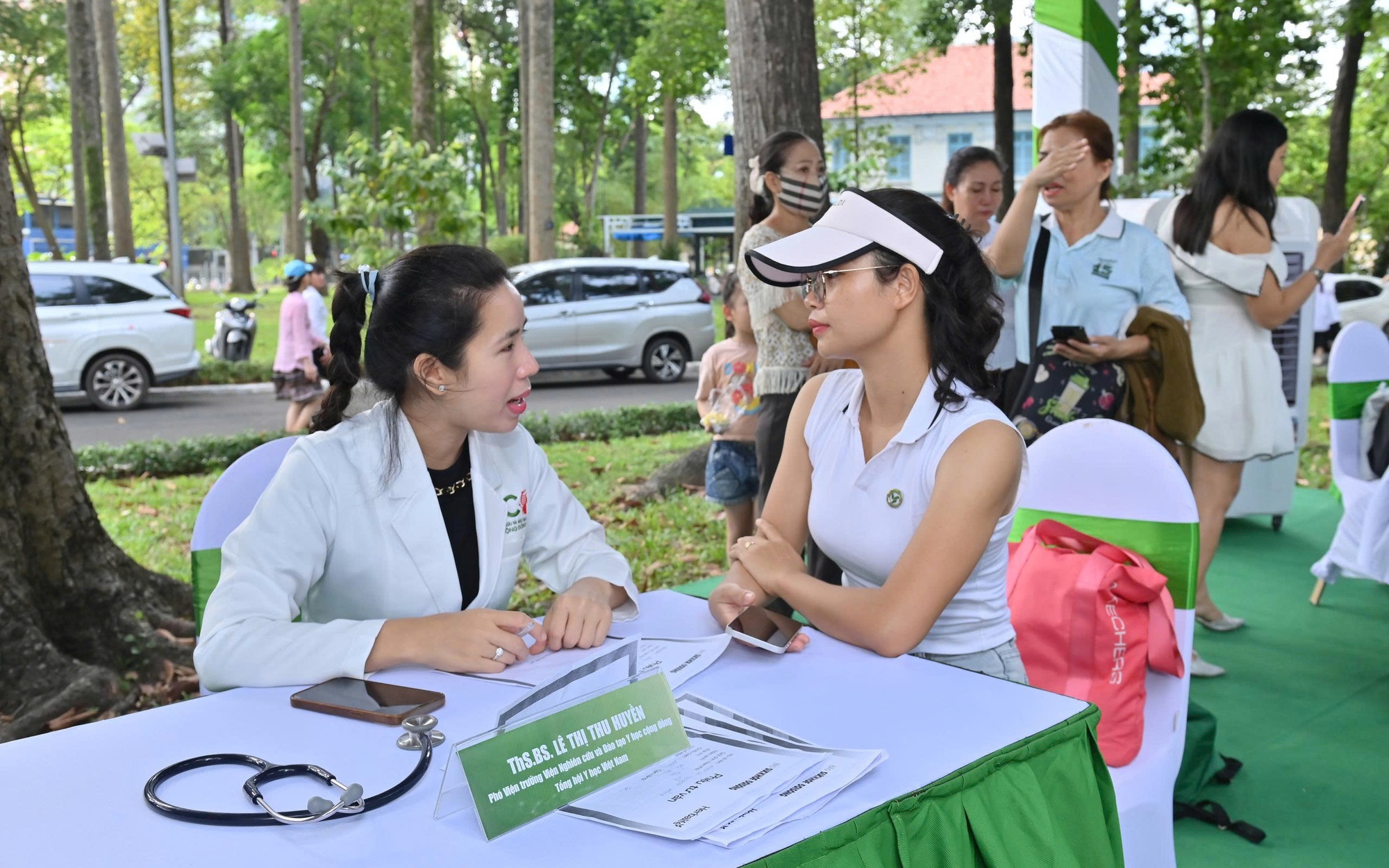 TPHCM tổ chức Đại hội Hội Chữ thập đỏ lần thứ I sau hợp nhất- Ảnh 2. Lịch khám sức khoẻ miễn phí cho người dân 9 xã, đặc khu tại TPHCM