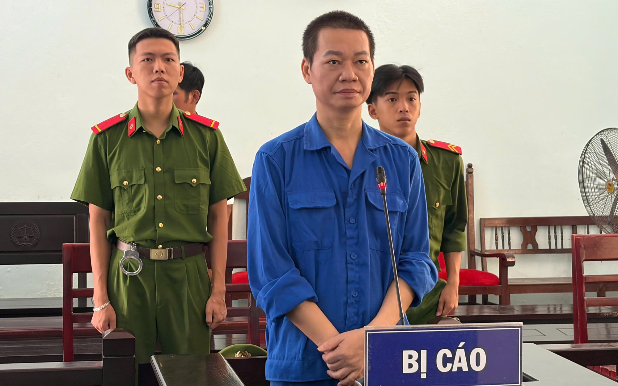 Vừa ra tù, nam thanh niên lại trà trộn vào khu đô thị trộm vàng và điện thoại- Ảnh 2. Vừa ra tù, nam thanh niên lại trà trộn vào khu đô thị trộm vàng và điện thoại- Ảnh 2.