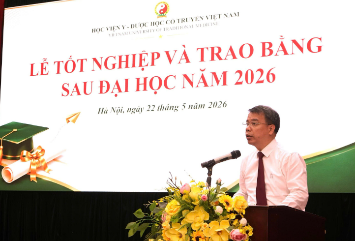 Trao bằng cho 218 học viên sau đại học trong lĩnh vực Y - Dược học cổ truyền- Ảnh 1.