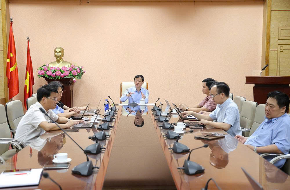 Bộ Y tế yêu cầu các đơn vị báo cáo tiến độ chuyển đổi số hằng tuần- Ảnh 10. Bộ Y tế yêu cầu các đơn vị báo cáo tiến độ chuyển đổi số hằng tuần- Ảnh 10.