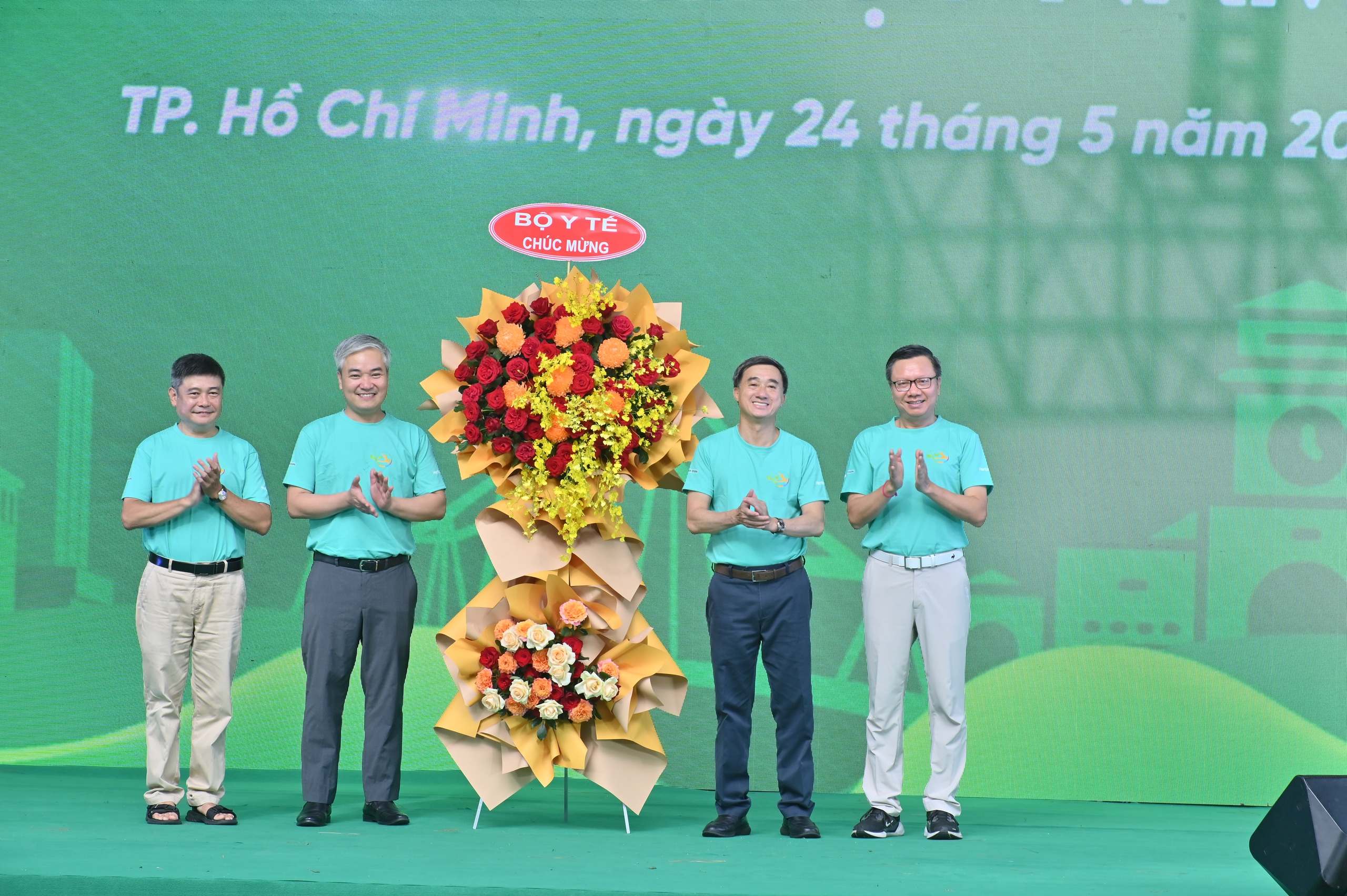 Qua 6 mùa Ngày Dinh dưỡng cộng đồng Việt Nam: Gần 10.000 người dân được tư vấn sức khỏe, dinh dưỡng miễn phí- Ảnh 2.