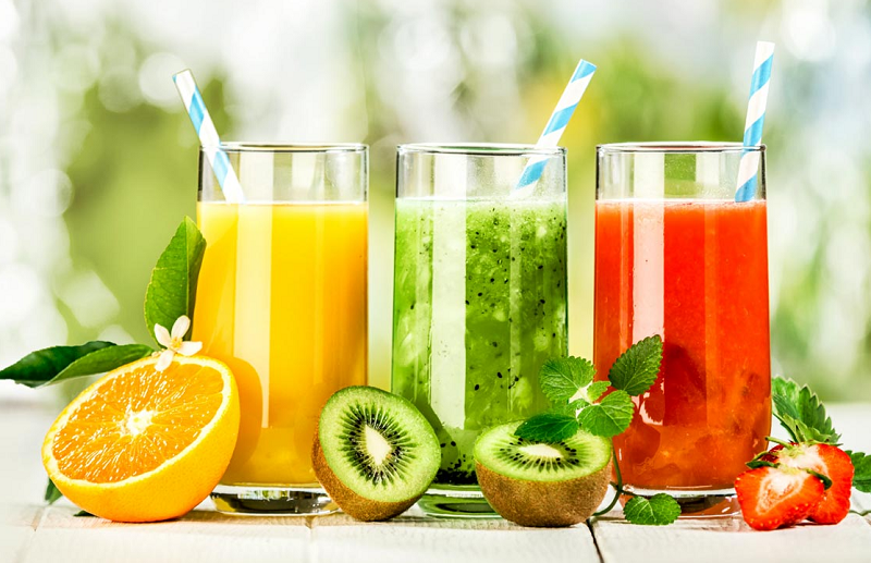 3 hệ lụy nghiêm trọng khi uống thuốc cùng nước giải khát- Ảnh 1.