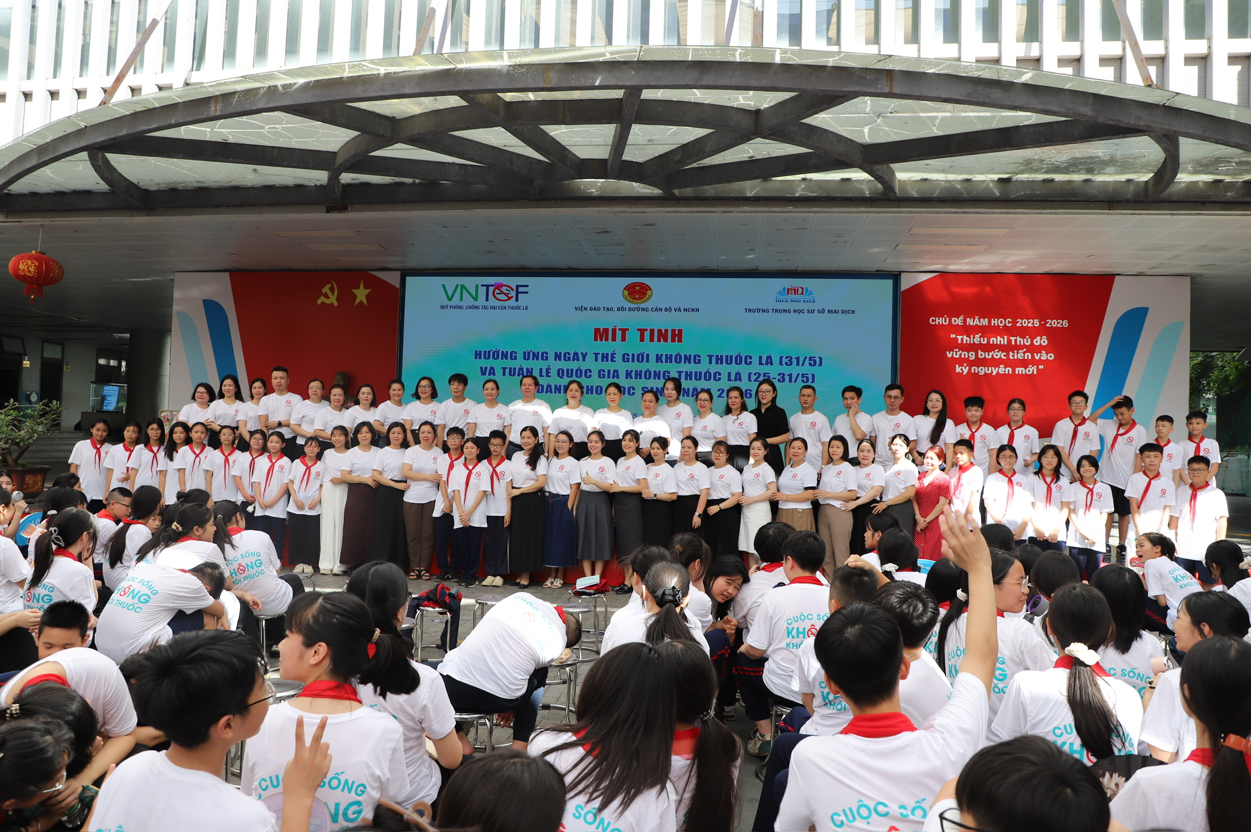 WHO ghi nhận nỗ lực của Việt Nam trong kiểm soát thuốc lá thế hệ mới- Ảnh 3. WHO ghi nhận nỗ lực của Việt Nam trong kiểm soát thuốc lá thế hệ mới- Ảnh 3.