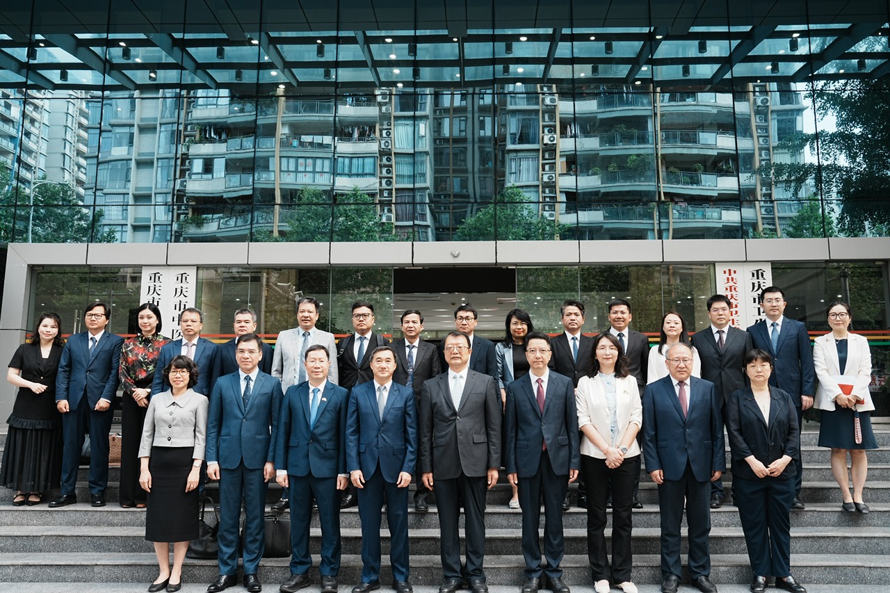 Thứ trưởng Trần Văn Thuấn làm việc với Uỷ ban Y tế và Sức khoẻ Thành phố Trùng Khánh, Trung Quốc- Ảnh 3. Thứ trưởng Trần Văn Thuấn làm việc với Uỷ ban Y tế và Sức khoẻ Thành phố Trùng Khánh, Trung Quốc- Ảnh 3.
