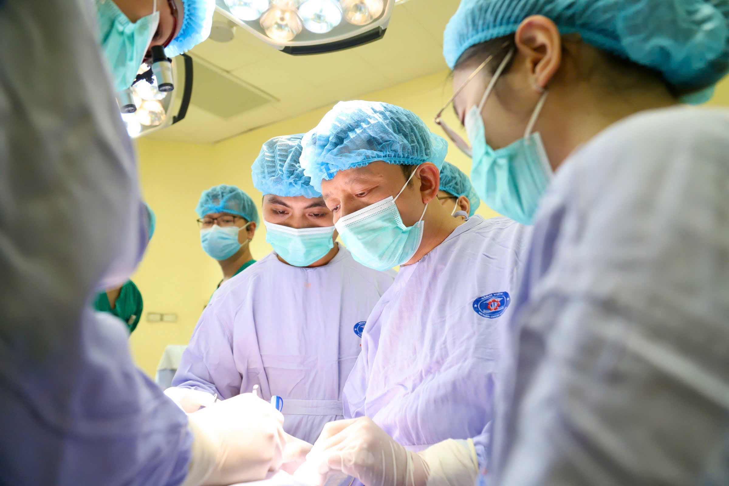 Ung thư lưỡi dễ nhầm nhiệt miệng: Bác sĩ cảnh báo dấu hiệu không nên chủ quan- Ảnh 2. Ung thư lưỡi dễ nhầm nhiệt miệng: Bác sĩ cảnh báo dấu hiệu không nên chủ quan- Ảnh 2.