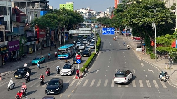 Cầu Long Biên thông xe, gánh bớt khoảng 70% lượng xe mô tô qua cầu Chương Dương - Ảnh 7. Cầu Long Biên thông xe, gánh bớt khoảng 70% lượng xe mô tô qua cầu Chương Dương - Ảnh 7.