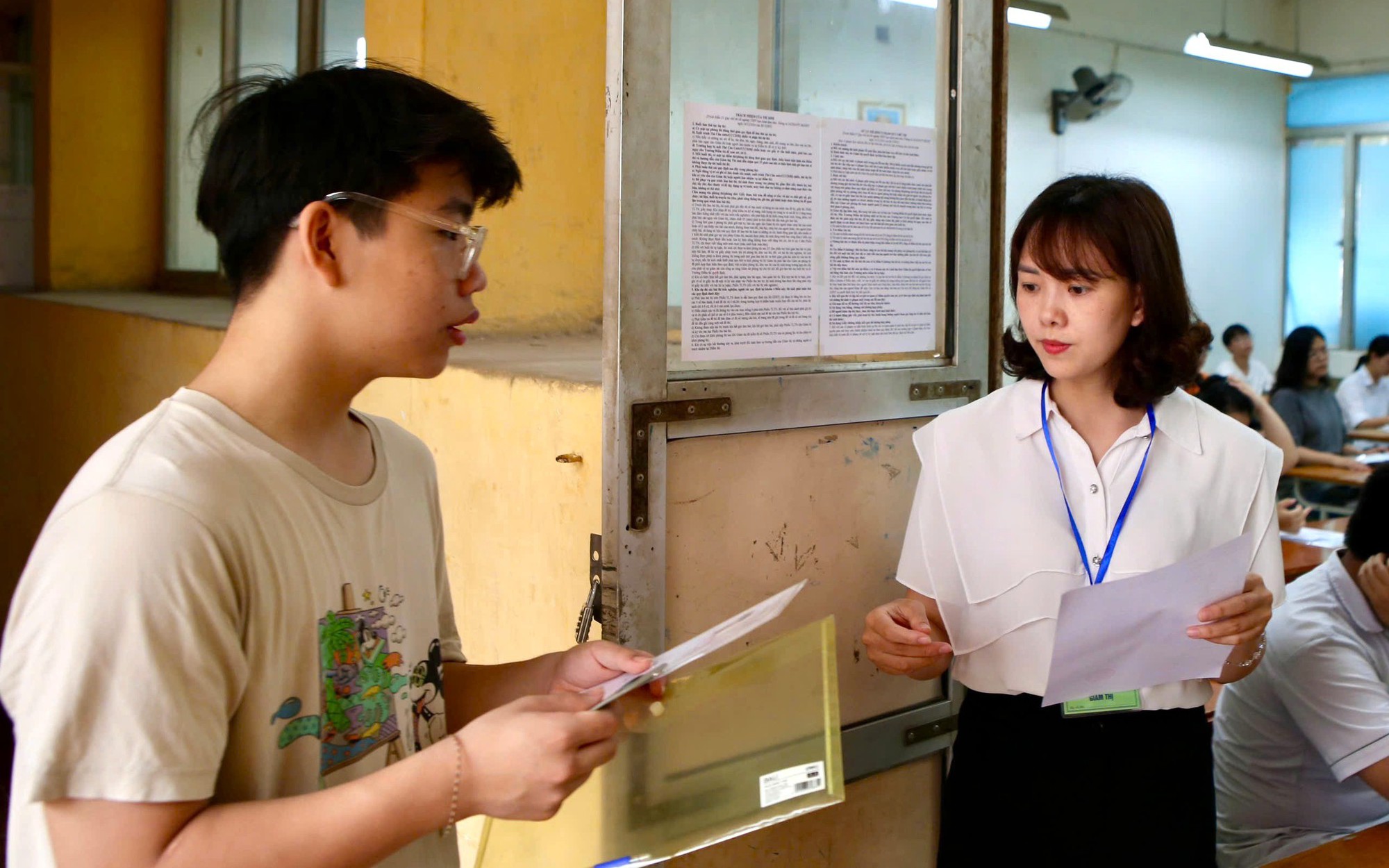 Phó Thủ tướng: Xem gian lận bằng AI là rủi ro trọng yếu của kỳ thi THPT 2026- Ảnh 4. Phó Thủ tướng: Xem gian lận bằng AI là rủi ro trọng yếu của kỳ thi THPT 2026- Ảnh 4.