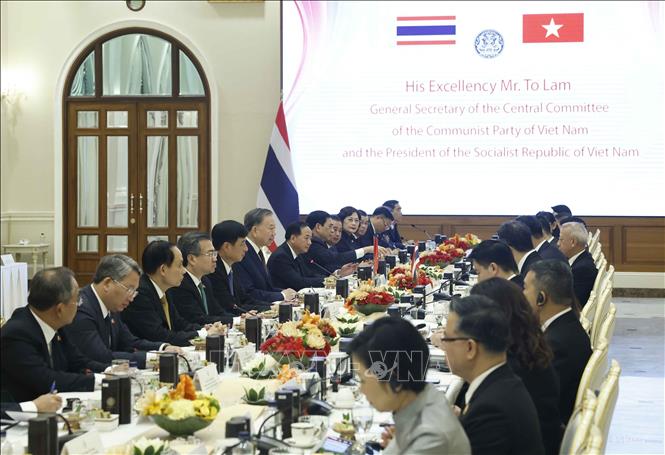Tổng Bí thư, Chủ tịch nước Tô Lâm hội đàm với Thủ tướng Thái Lan Anutin Charnvirakul- Ảnh 1. Tổng Bí thư, Chủ tịch nước Tô Lâm hội đàm với Thủ tướng Thái Lan Anutin Charnvirakul- Ảnh 1.
