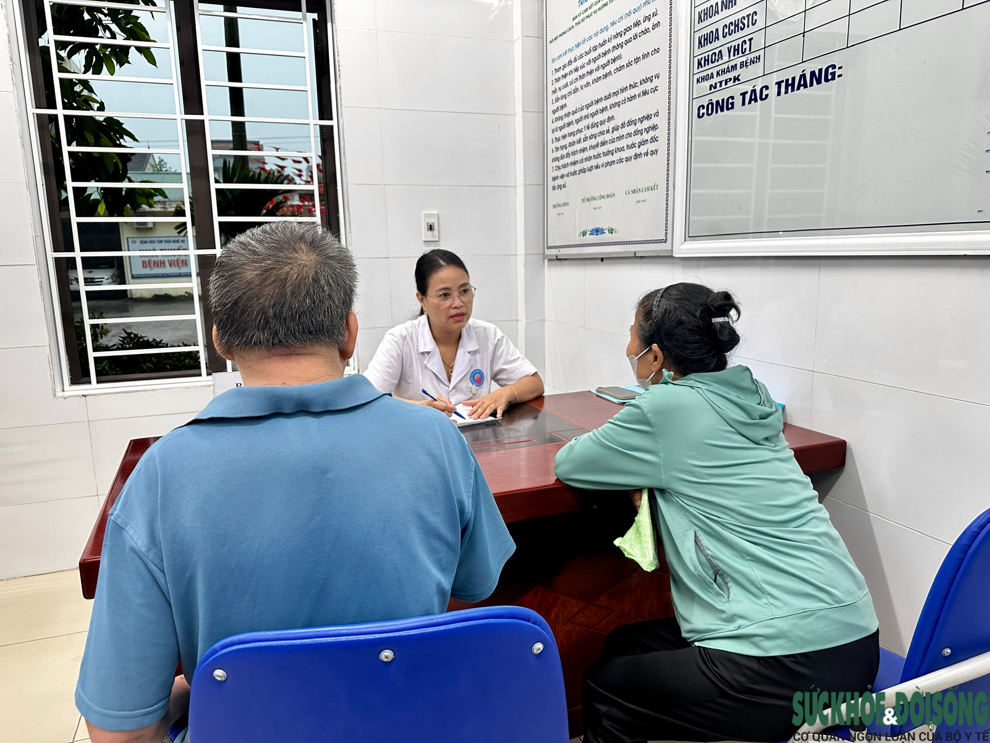 Bác sĩ cảnh báo nắng nóng cực đoan làm tăng nguy cơ rối loạn tâm thần- Ảnh 2.