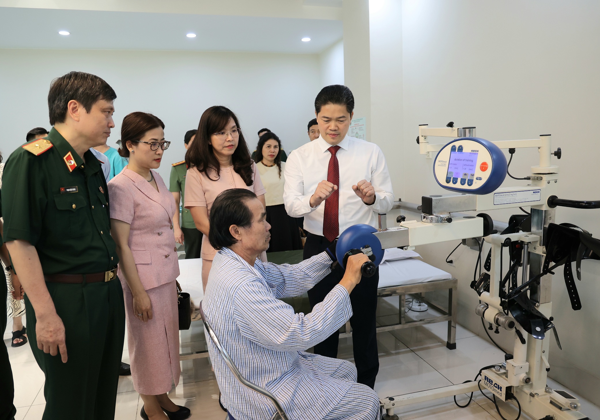 Đề xuất đổi mới chính sách BHYT để nâng tỷ trọng chi cho thuốc y học cổ truyền- Ảnh 3. Đề xuất đổi mới chính sách BHYT để nâng tỷ trọng chi cho thuốc y học cổ truyền- Ảnh 3.