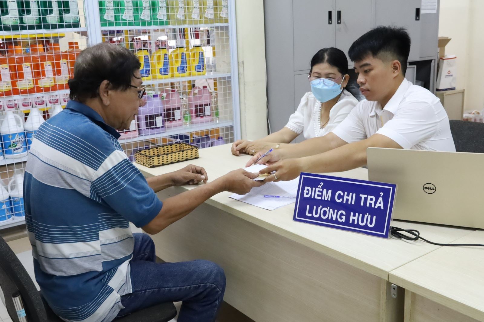 Lịch chi trả lương hưu tháng 6/2026 người hưởng cần lưu ý- Ảnh 1.