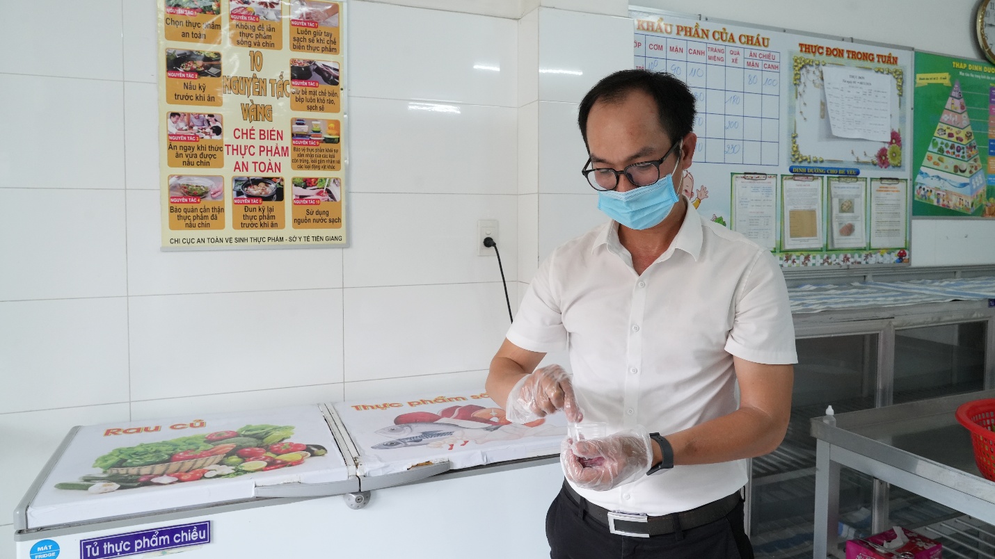 Tháng cao điểm kiểm tra an toàn thực phẩm phát hiện hơn 5.700 cơ sở vi phạm, xử phạt gần 22,5 tỉ đồng- Ảnh 2. Tháng cao điểm kiểm tra an toàn thực phẩm phát hiện hơn 5.700 cơ sở vi phạm, xử phạt gần 22,5 tỉ đồng- Ảnh 2.